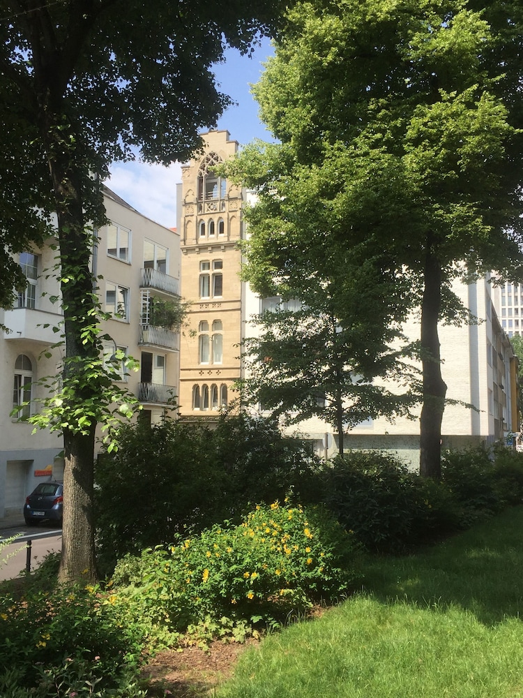 Exclusive Villa, Multiple Bedrooms, Non Smoking, City View