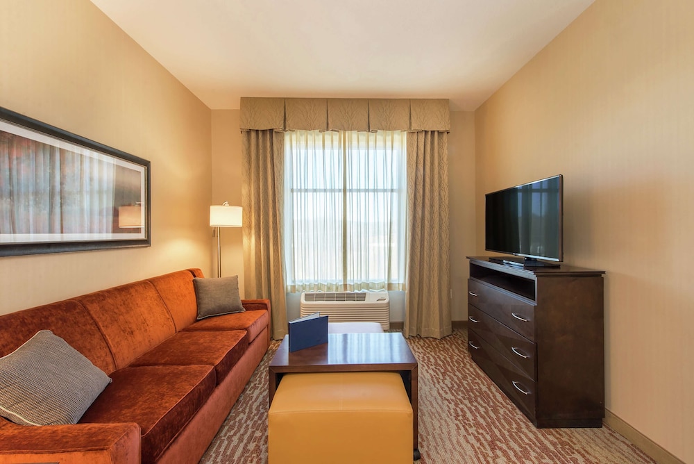 Suite, 2 Queen Beds, Accessible (Hearing) - Photo 1