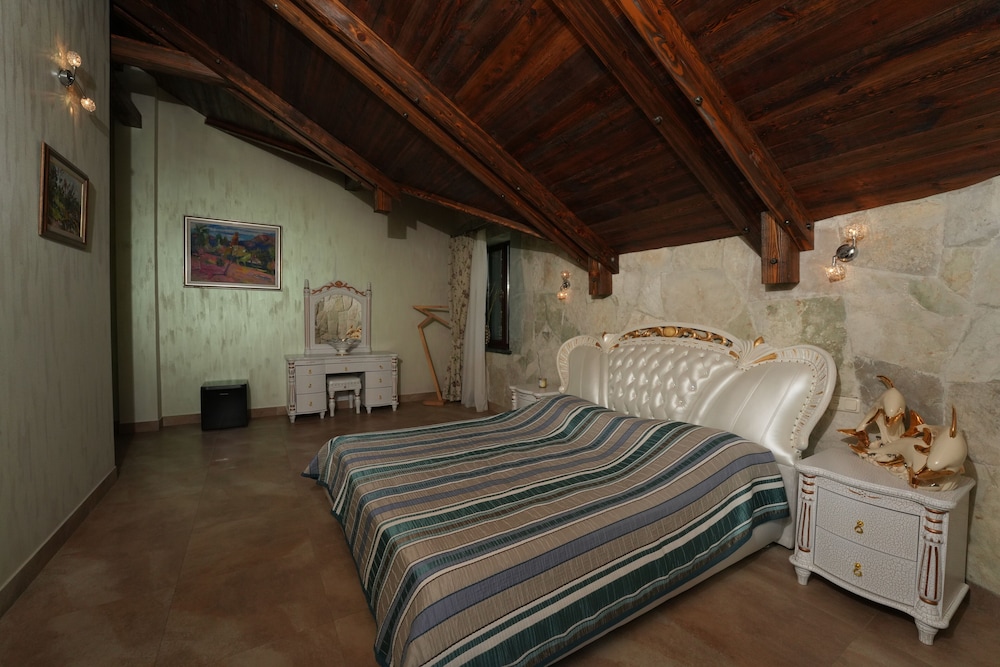 Deluxe Double or Twin Room photo 2
