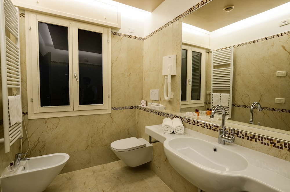 Family Suite, 2 Bedrooms thumbnail 5