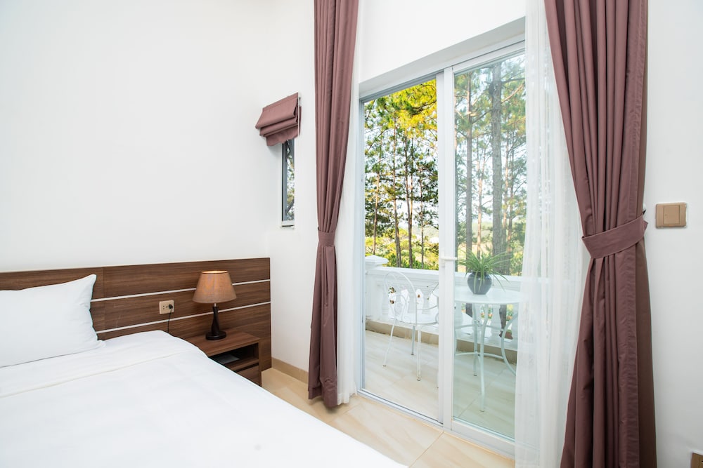 Deluxe Double or Twin Room, Lake View - Photo 6