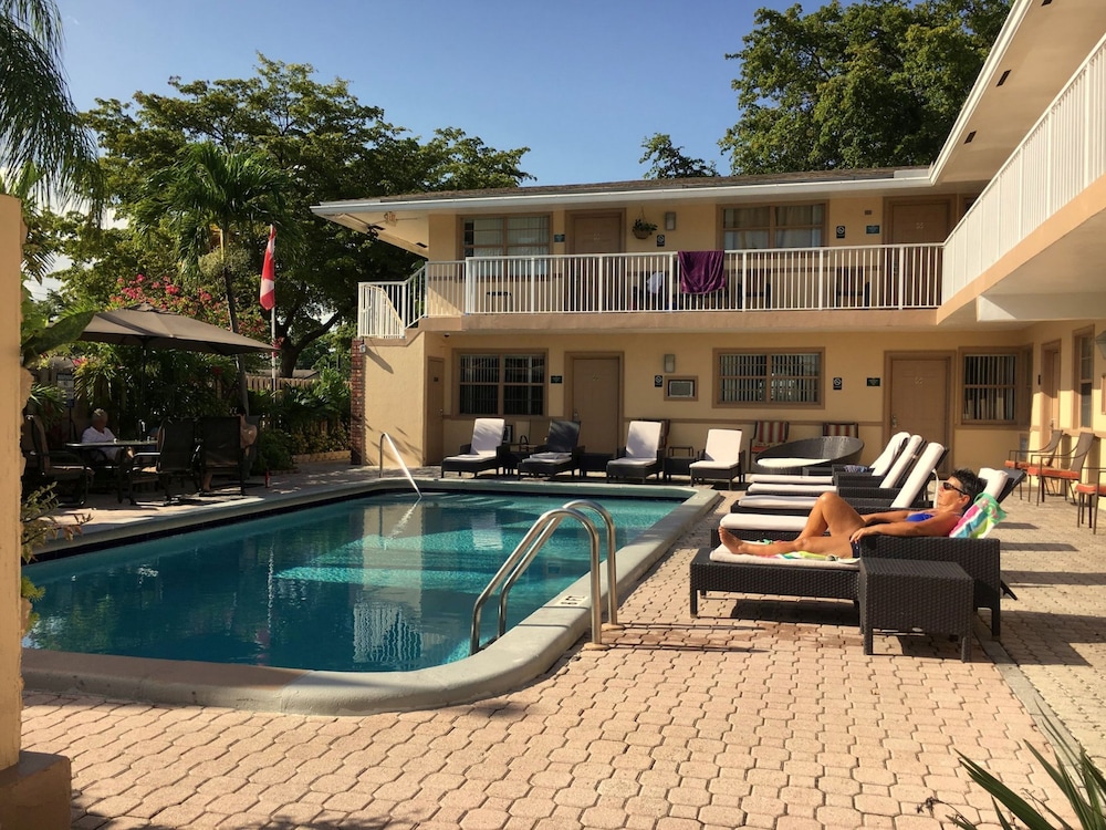 Comfort Apartment, 1 Bedroom, Kitchen, Pool View photo 3