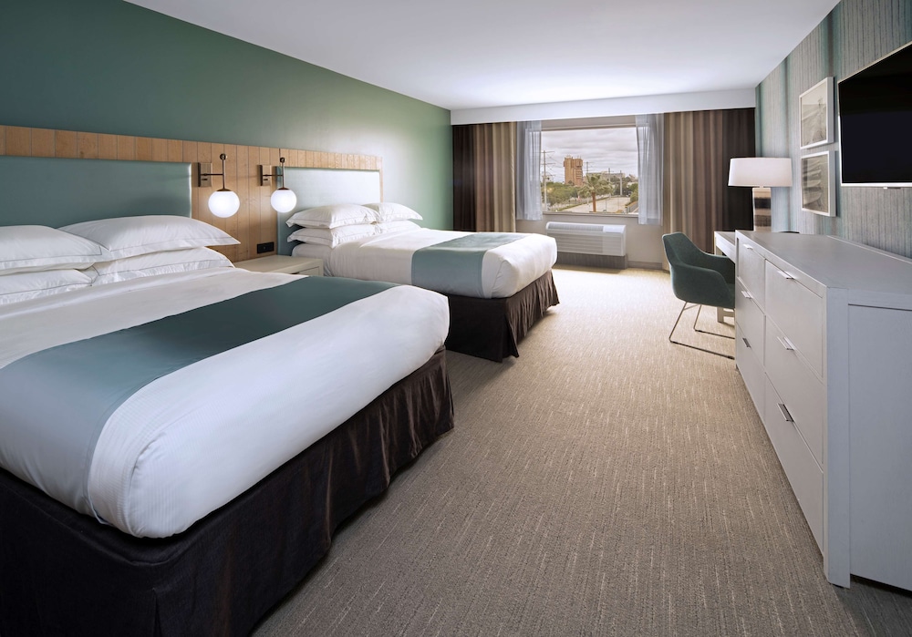 Room, 2 Queen Beds (Disney Firework) photo 1