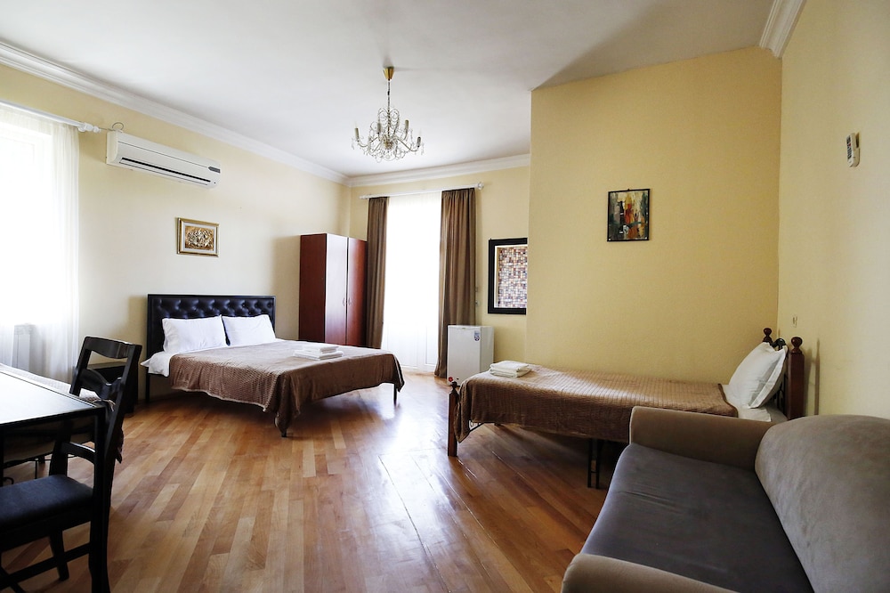 Standard Quadruple Room, 1 Bedroom, Mountain View