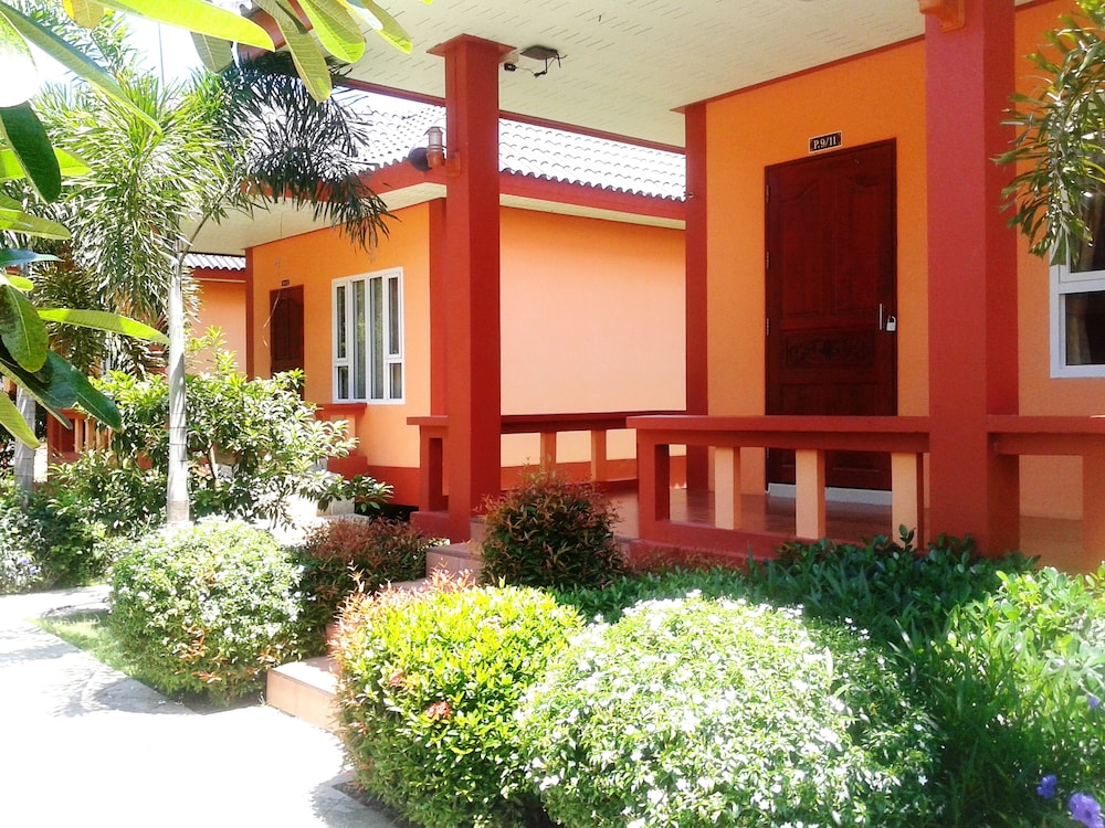 Deluxe Bungalow, 2 Twin Beds, Garden View photo 3