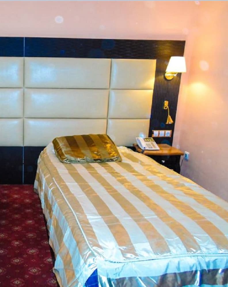 Single Room photo 2