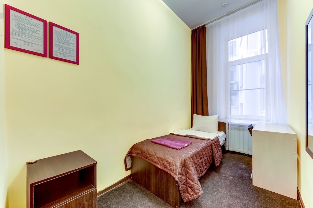 Economy Single Room