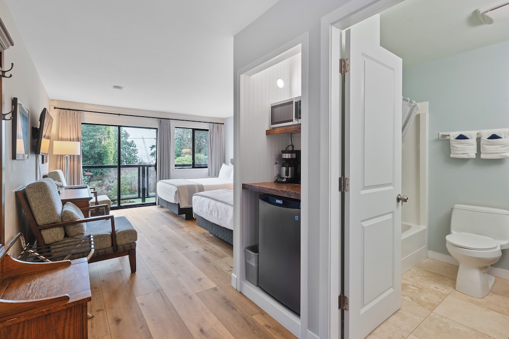 Double Room, Pet-Friendly, Harbor View photo 3