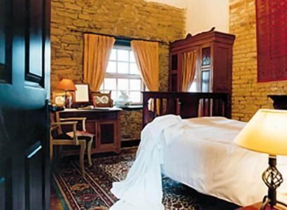 Standard Double Room - Photo 4