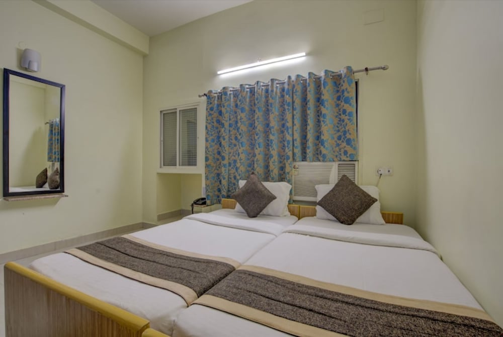 Standard Double Room - Photo 1
