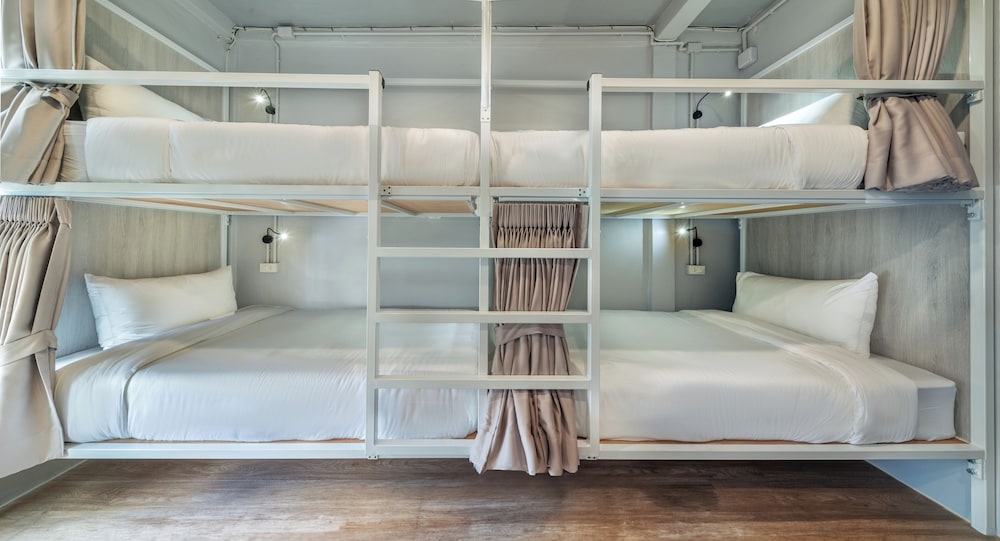 Basic Shared Dormitory, 4 Bedrooms photo 3