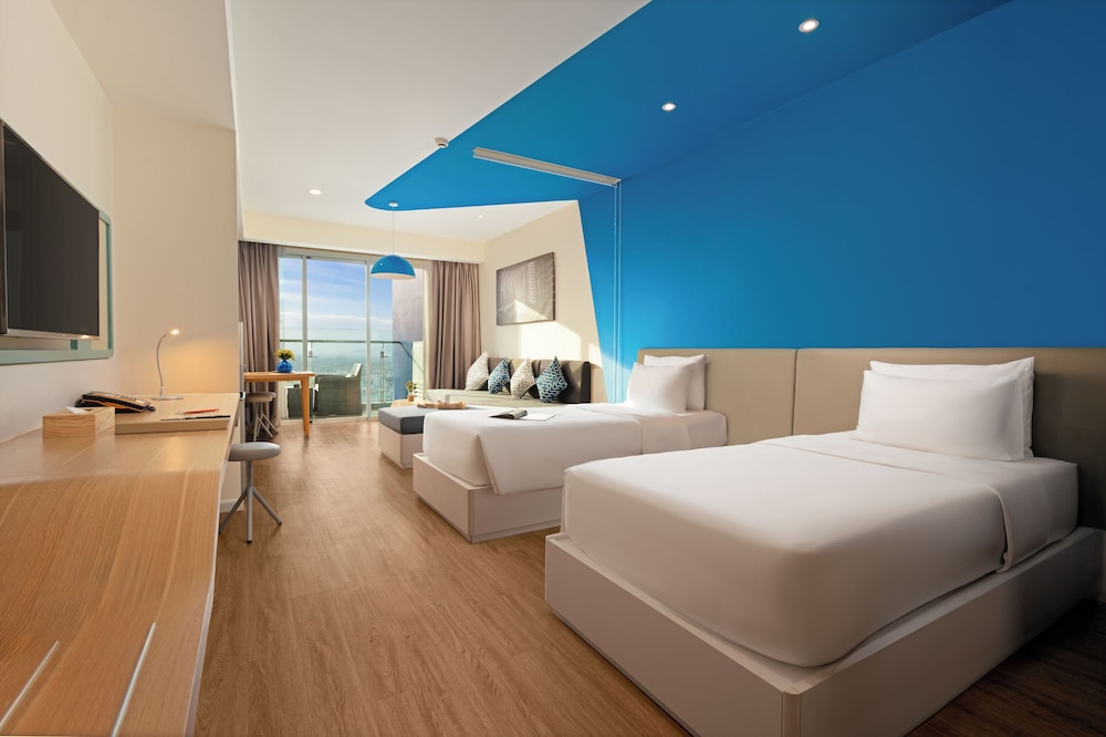 Grand Deluxe Club Room Ocean View photo 3