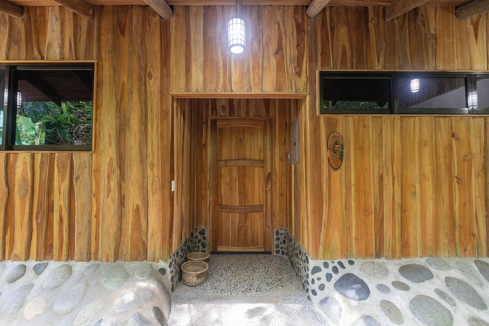Trogon Deluxe Room Ensuite Ocean View photo 2