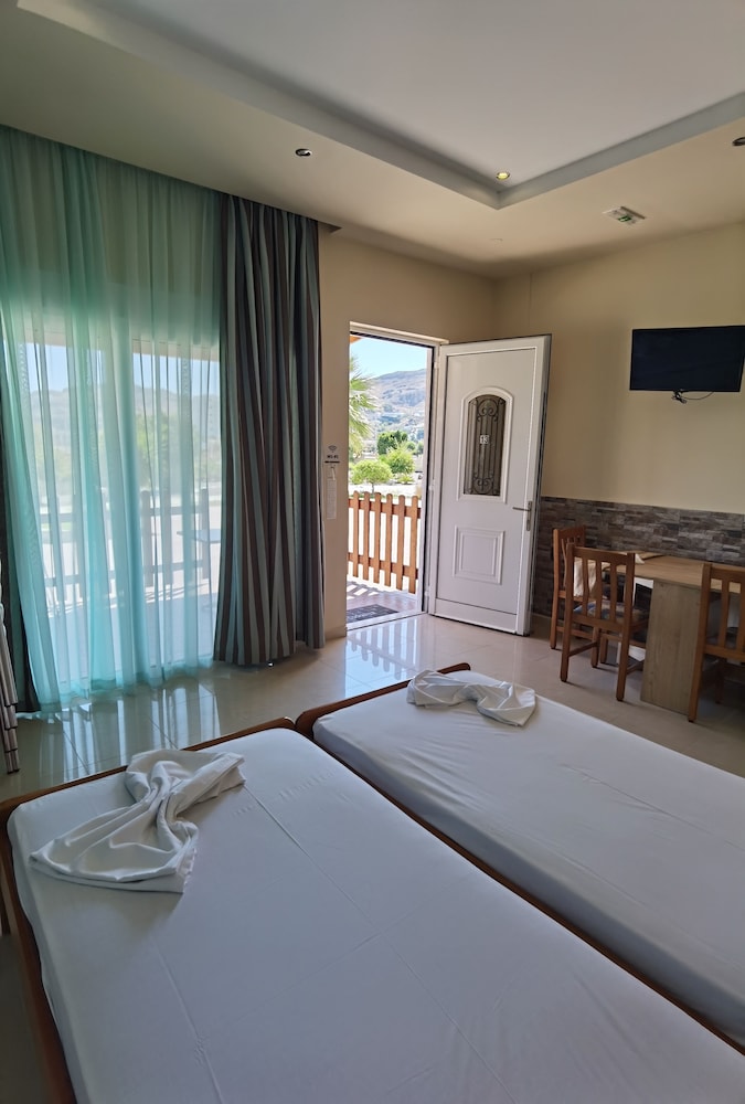 Deluxe Double room with Sea view (Apartment 13) photo 3