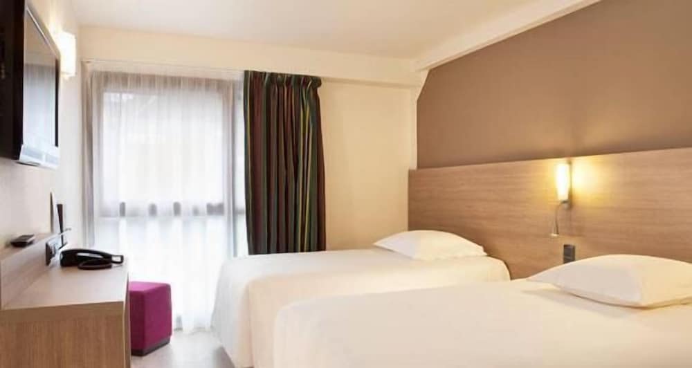 Comfort Twin Room - Photo 2