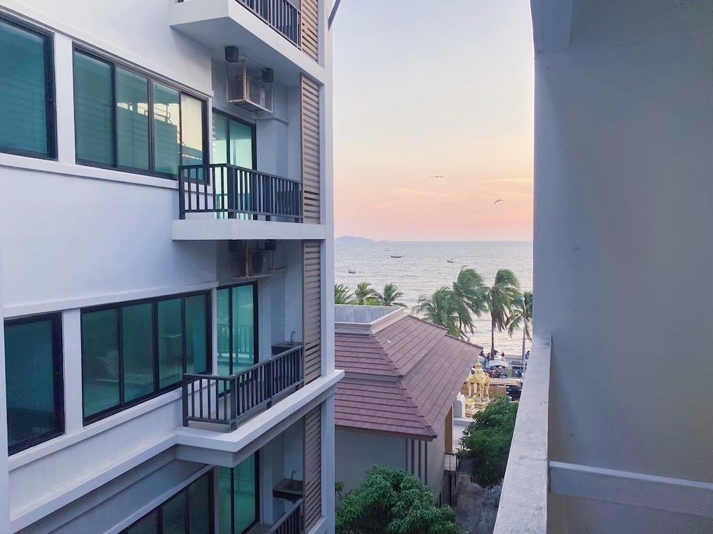 Standard Room, 1 Bedroom, Lanai, Sea View photo 2