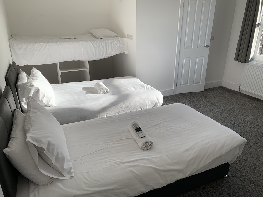Comfort Double or Twin Room, Ensuite, City View - Photo 1