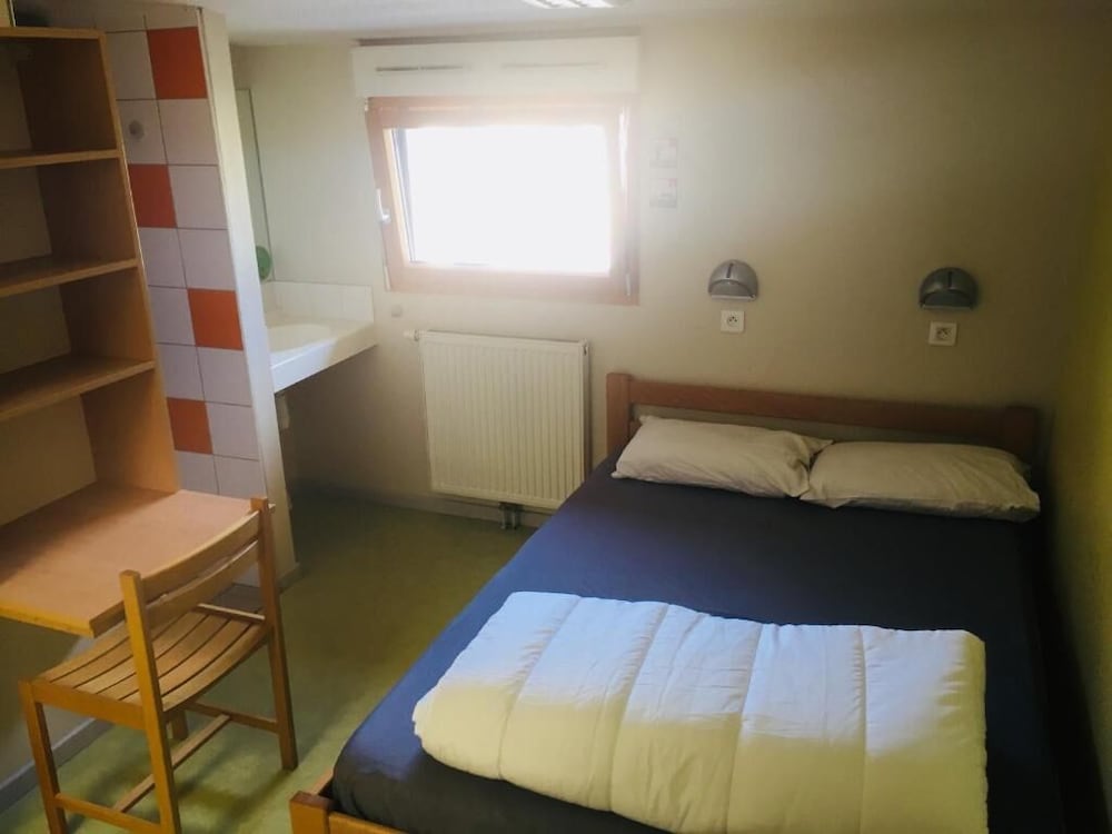 Double Room with Ensuite Bathroom photo 3