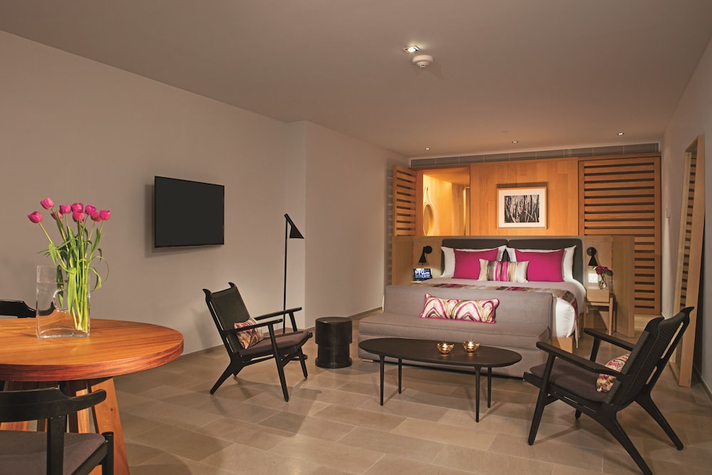 Xhale Club Suite King Marina View photo 1