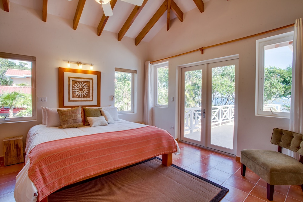 2 Bedroom Beach Villa with Pool
