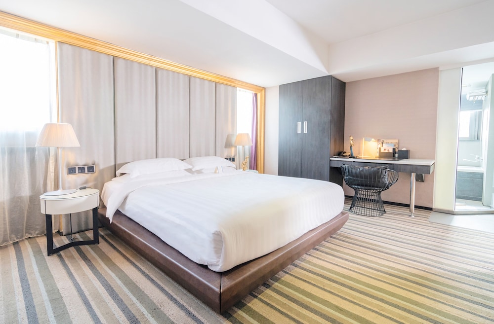 Superior Studio Suite photo 3