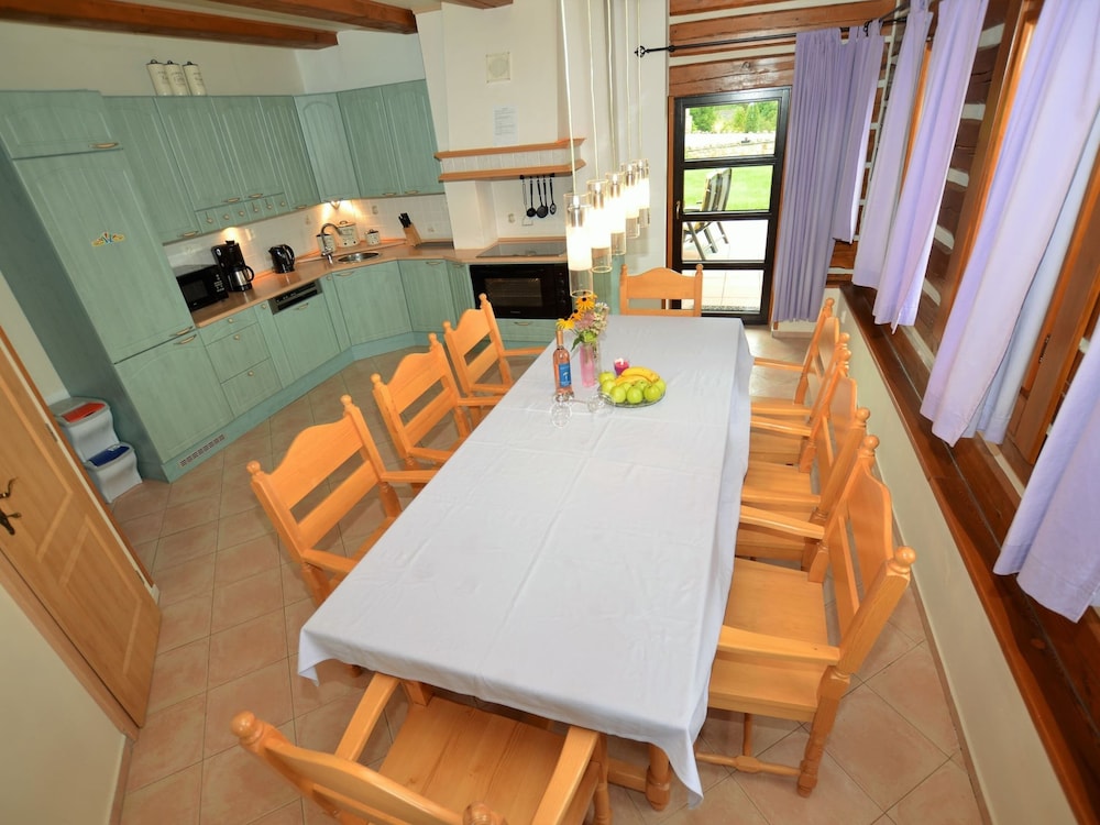 Villa photo 3
