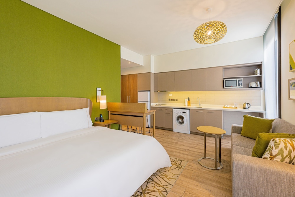 Superior Studio, 1 King Bed