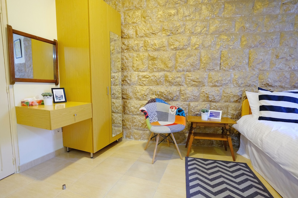 Standard Double Room, 1 Double or 2 Twin Beds, Kitchenette photo 2