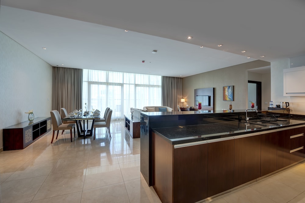 Three Bedroom Apartment Canal View