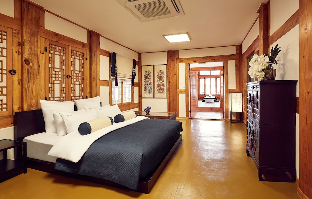 Royal Suite (Hanok View)