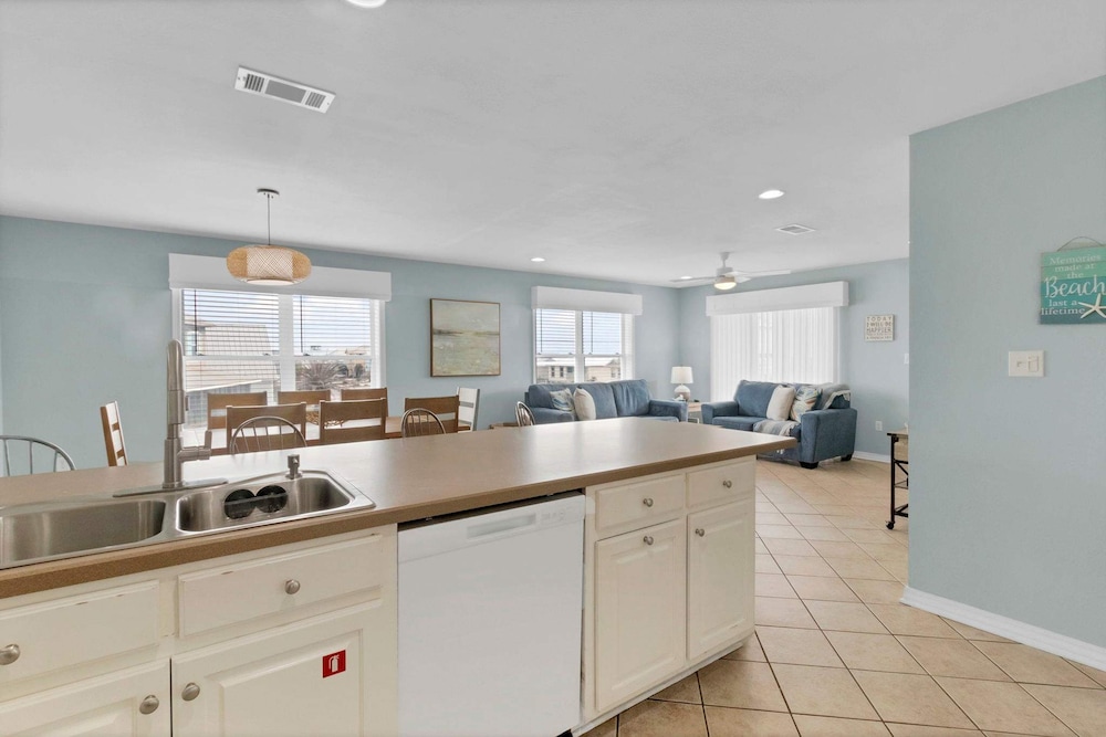 Spacious 3BR 2BA Gulf Views Dock and Boat Launch, Billede 18