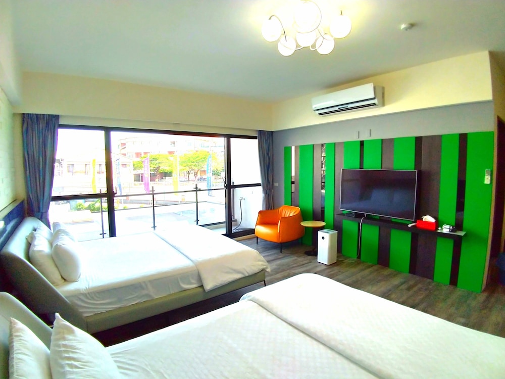 Family Room, Multiple Beds photo 1
