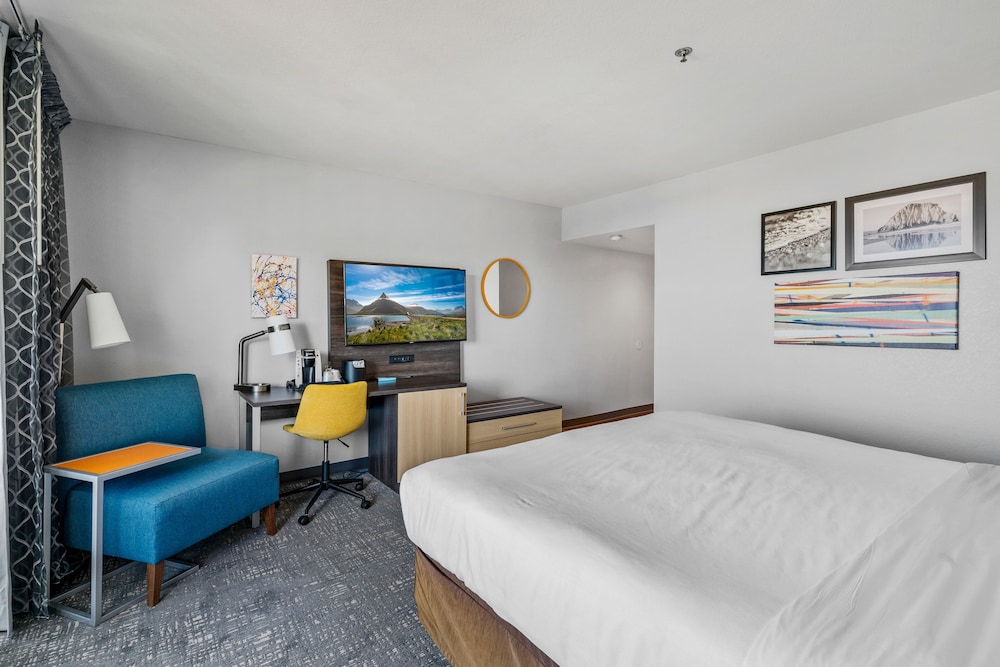 Deluxe Room, 1 King Bed - Photo 1