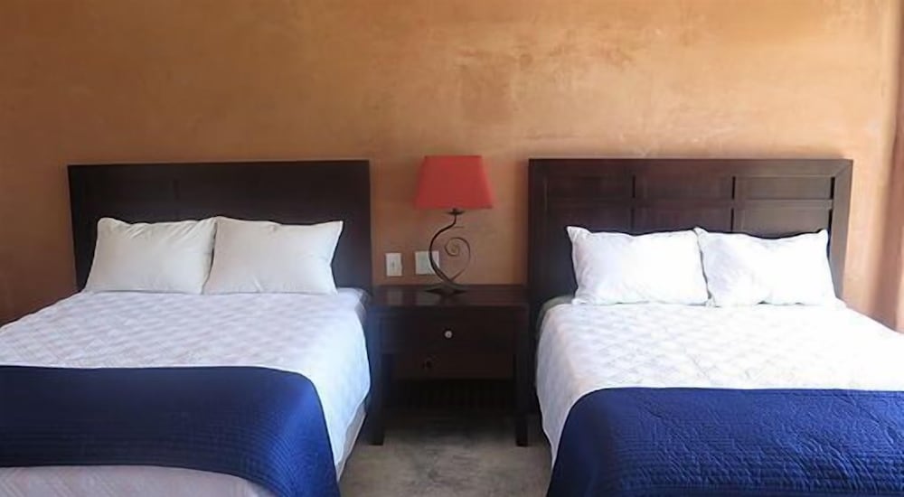 Premier Double Room, 2 Queen Beds, Mountain View photo 1