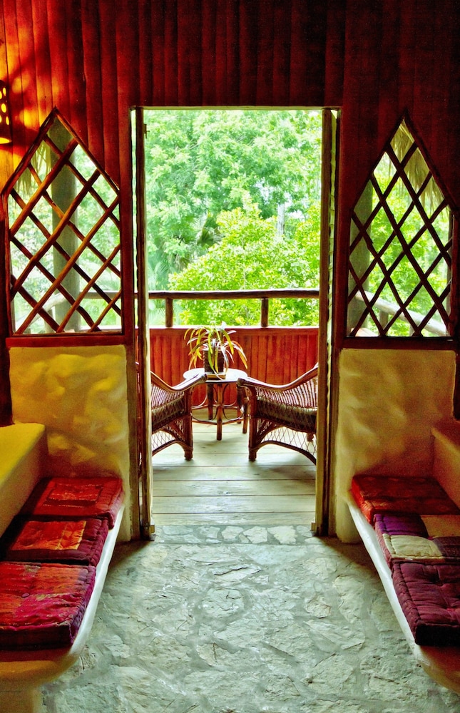 Comfort Bungalow, 3 Bedrooms - Photo 2