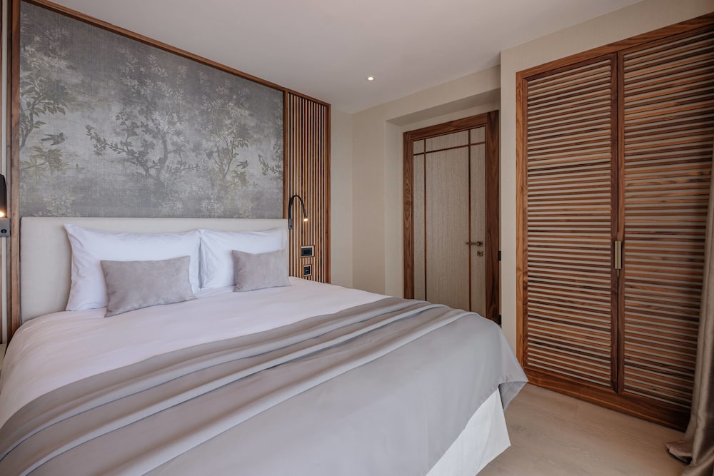 Suite - Photo 3