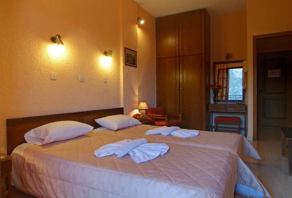 Double or Twin Room photo 3