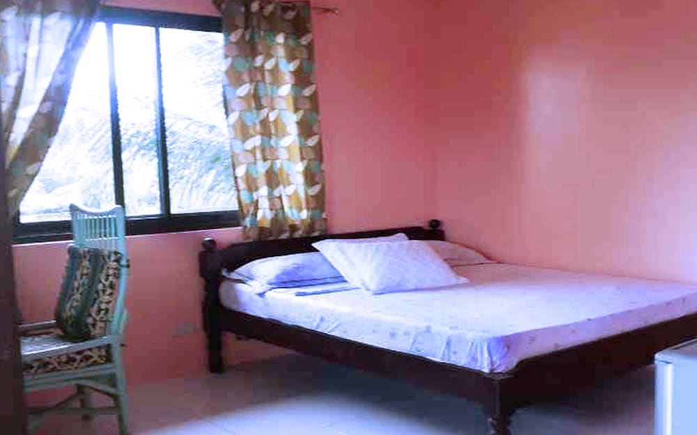 Deluxe Aircon Room photo 2