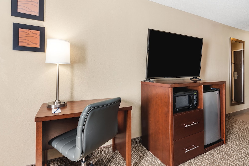 Suite, Non Smoking - Photo 9