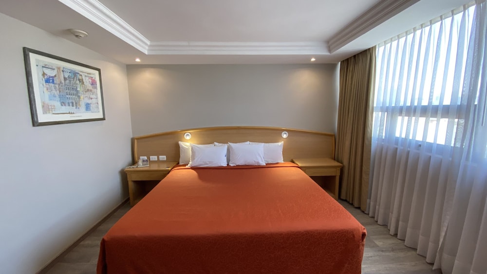 Single Room, 1 King Bed - Photo 1
