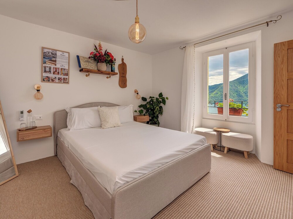 Comfort Double Room, Lake View