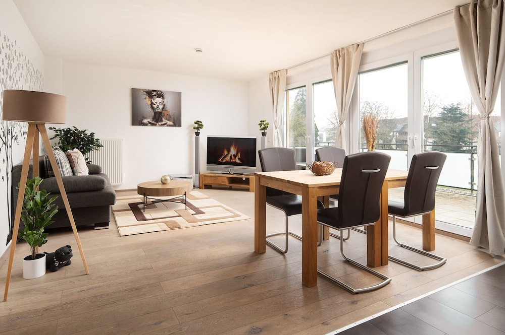 Luxury Studio, Garden View