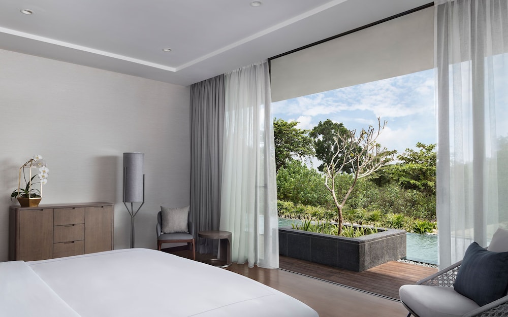 Three Bedroom Beach Residence - Photo 1