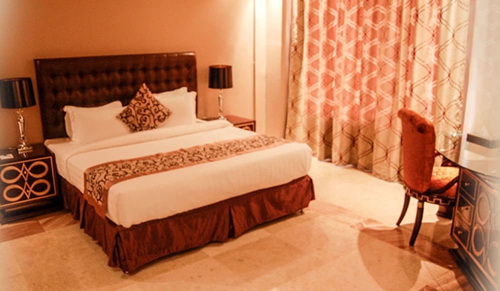 Deluxe Twin Room photo 3
