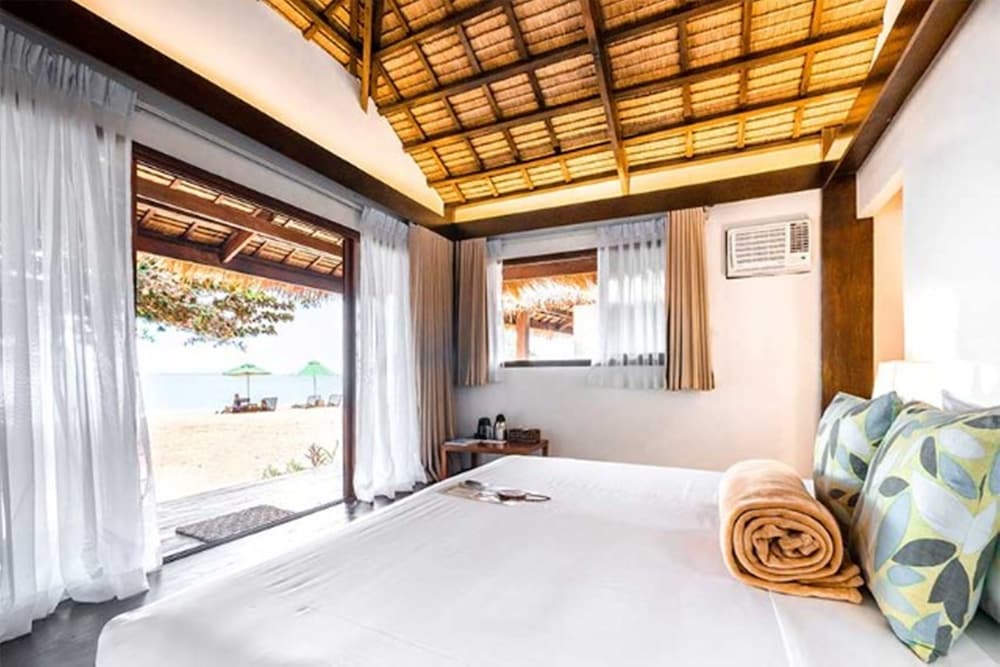 Beachfront Room