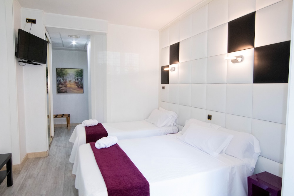 Superior Double Room - Photo 1