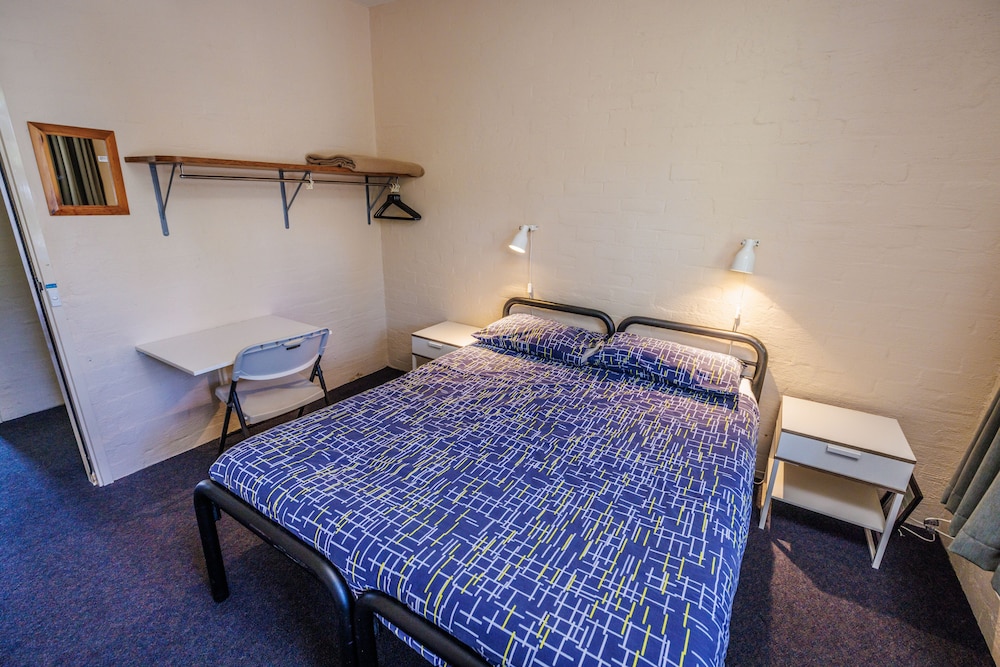 Double Room with Shared Bathroom photo 1
