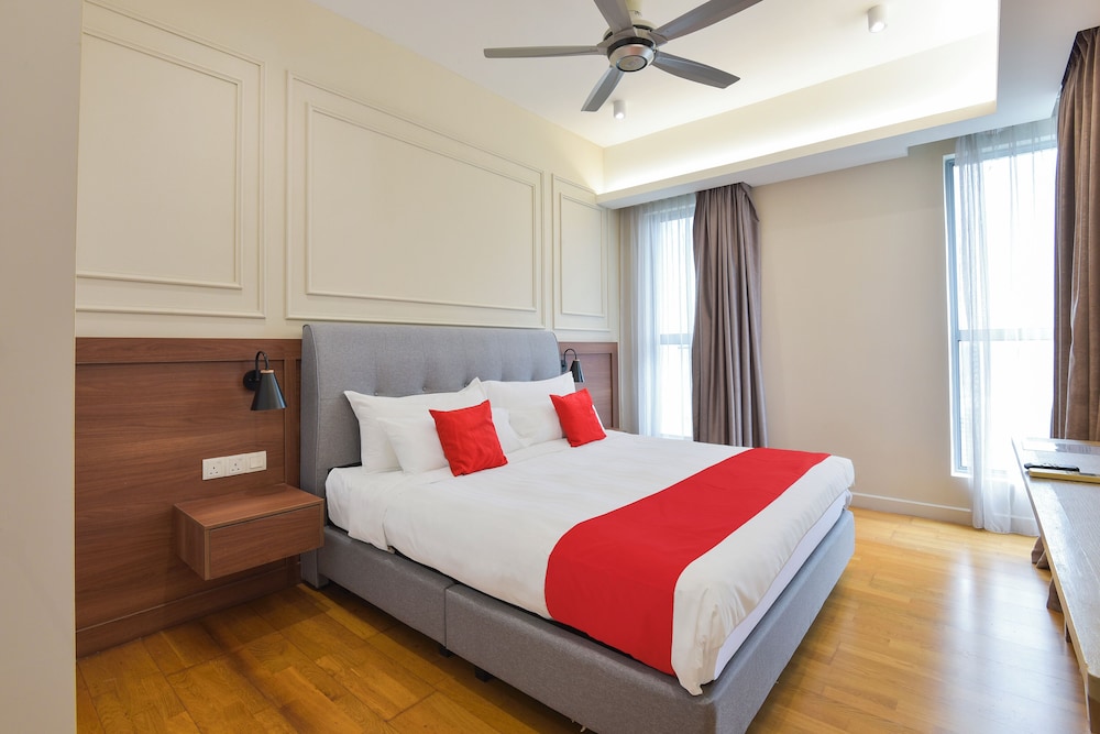 One Bedroom Suite Trendy