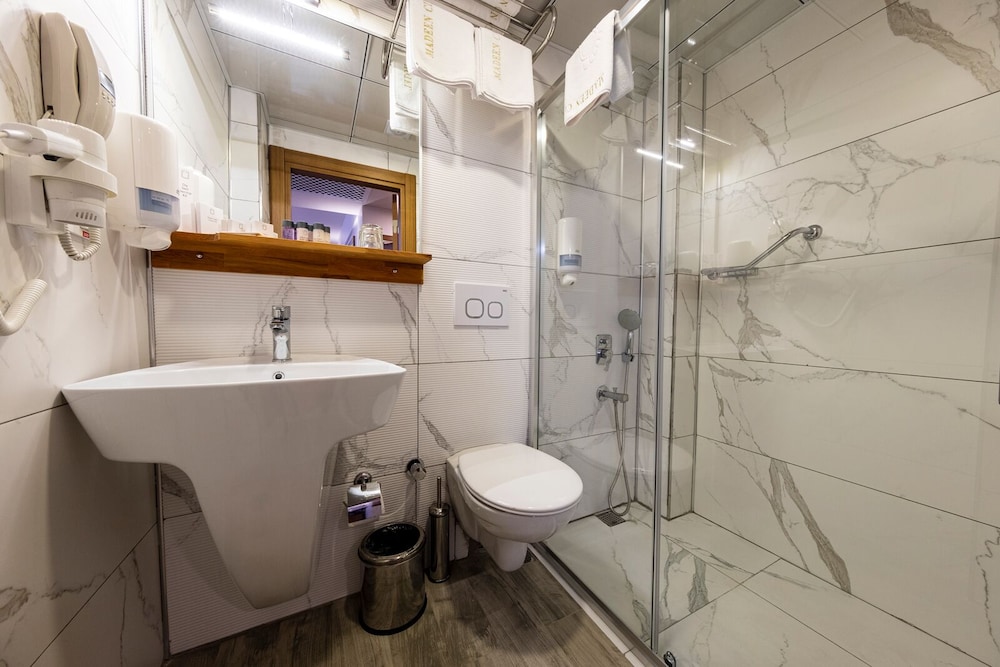 Standard Room - Photo 5