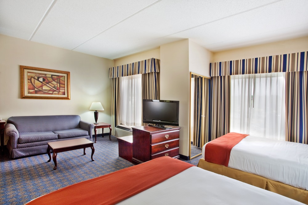 Standard Room, 2 Queen Beds - Photo 3